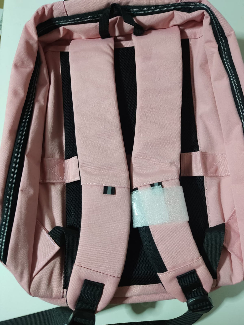 MOCHILA CON USB IMPERMEABLE