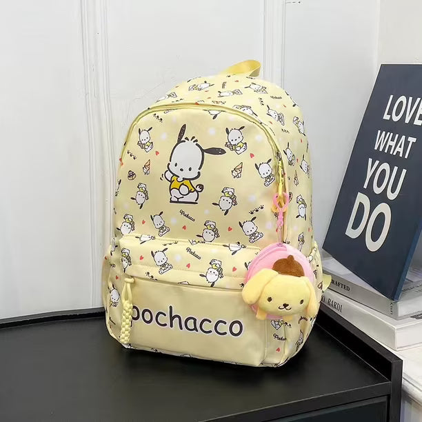 MOCHILA ESCOLAR CON LLAVERO KUROMI